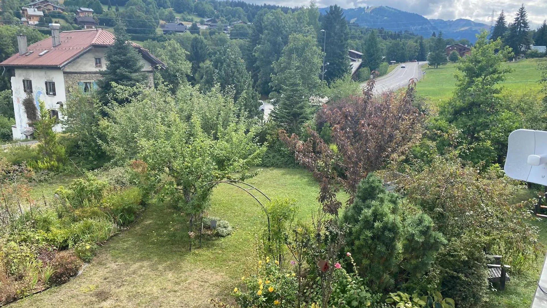 Appartement 71M2 Pres De Megeve, 2 Chambres, Terrasse En Toiture, Parking Couvert, Tennis En Ete Demi-Quartier Apartment
