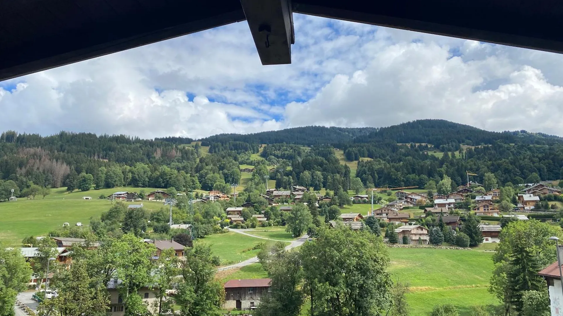 Appartement 71M2 Pres De Megeve, 2 Chambres, Terrasse En Toiture, Parking Couvert, Tennis En Ete Demi-Quartier