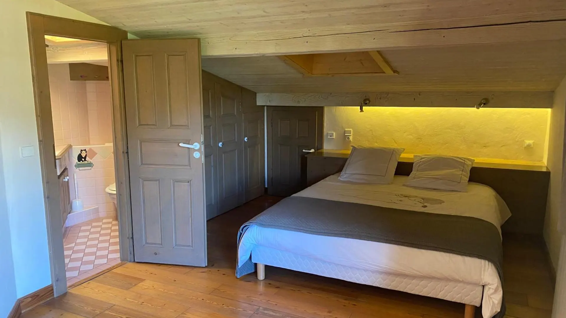 Appartement 71M2 Pres De Megeve, 2 Chambres, Terrasse En Toiture, Parking Couvert, Tennis En Ete Demi-Quartier 0*,
